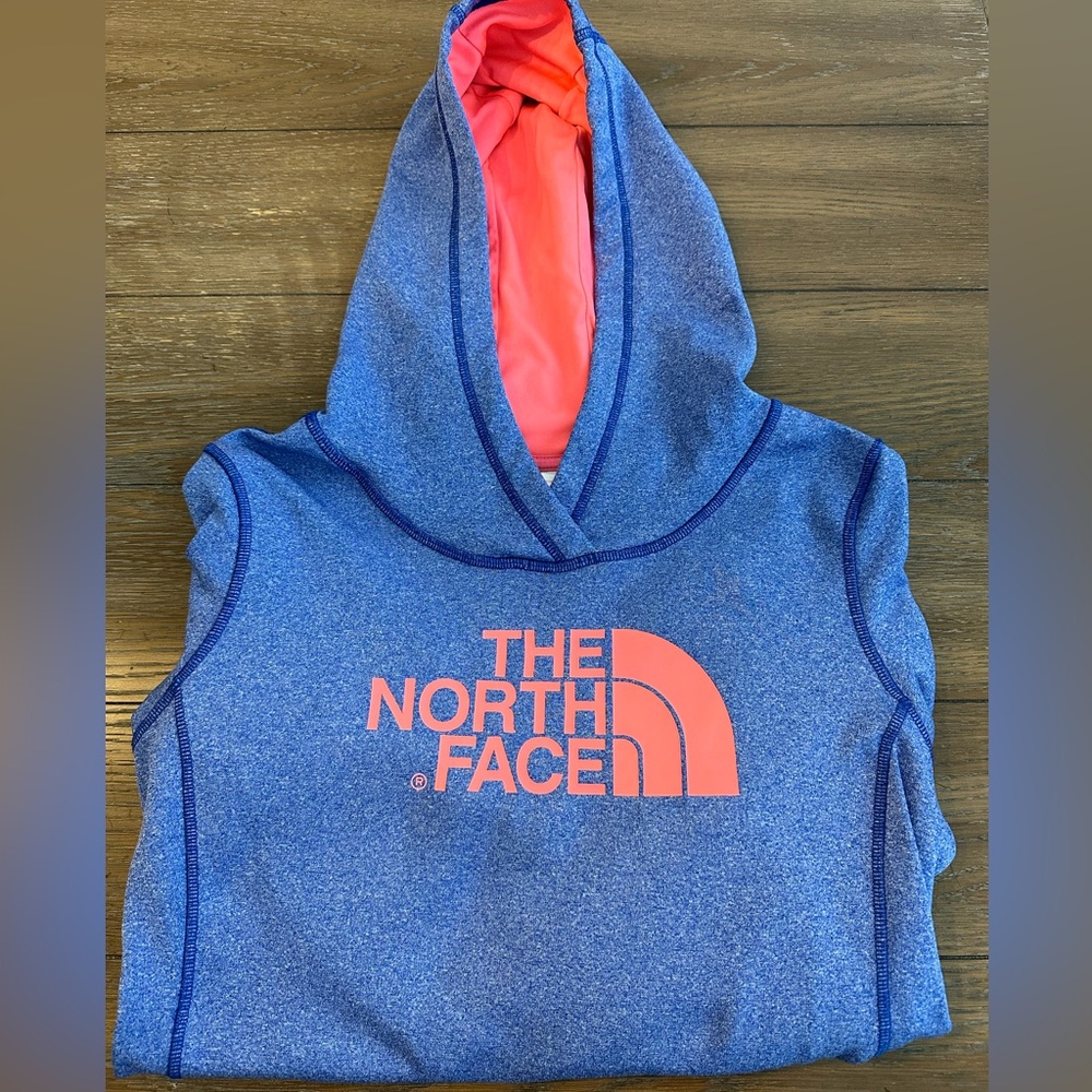 North Face Hoodie Size M‎ Pit to Pit 19 inches Gently Worn